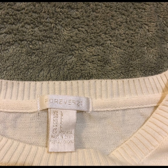 🎁2 for 13 Love crop top sweater/cardigan - Picture 2 of 3